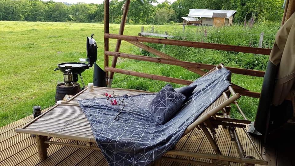 Glamping Des 2 Marguerites Hotel Bazoches-au-Houlme Eksteriør billede