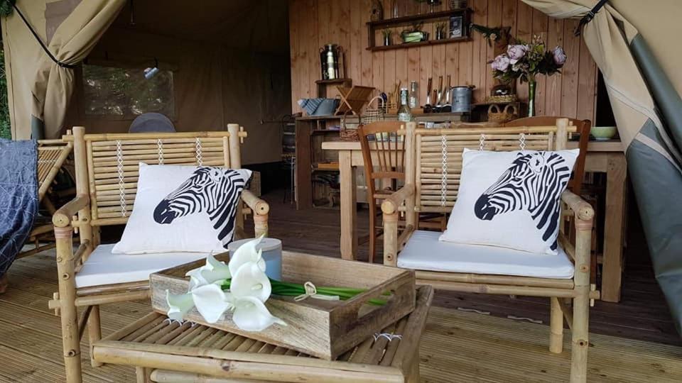 Glamping Des 2 Marguerites Hotel Bazoches-au-Houlme Eksteriør billede